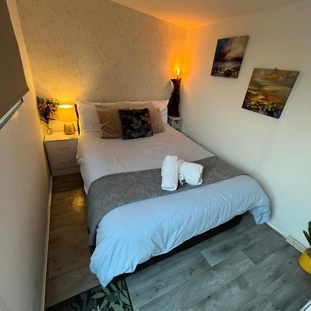 Апартаменты The Chuff Cabin Сейнт-Джаст Экстерьер фото